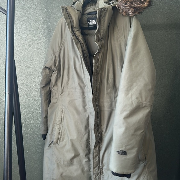 The North Face Winter Jacket - XXL - Picture 5 of 6